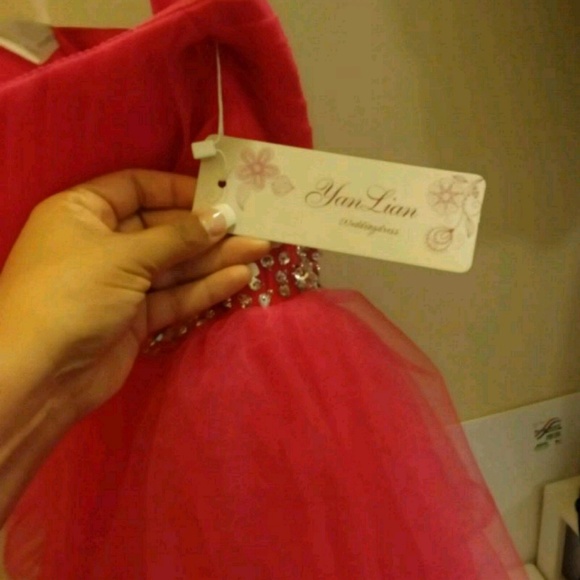 Bought for last yrs wedding didn't use. - Picture 3 of 3